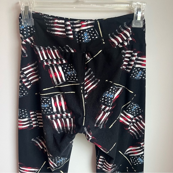 LuLaRoe Black and Red Leggings with Elastic Waistband - Picture 11 of 14